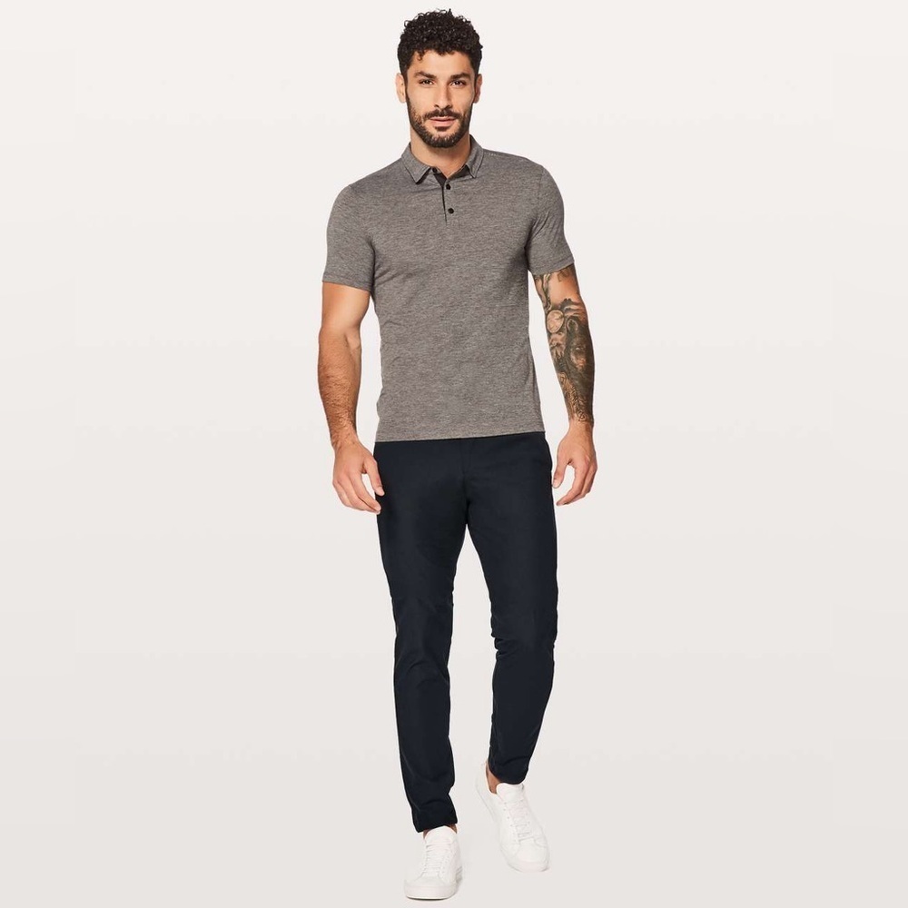 Lululemon Men’s Commission Pant Slim Navy Size 34 Waist / 27” inseam